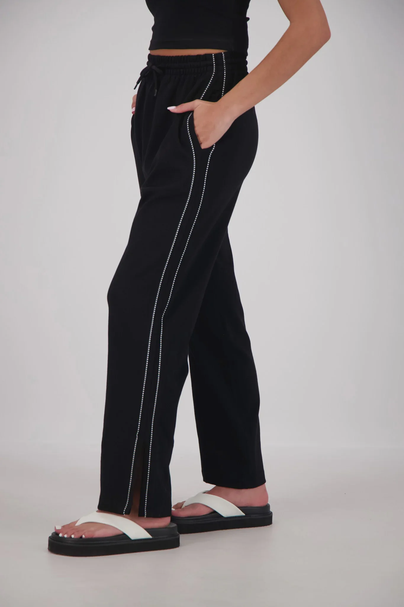 WOMENS OUTLET SALE – HUGE MARKDOWNS